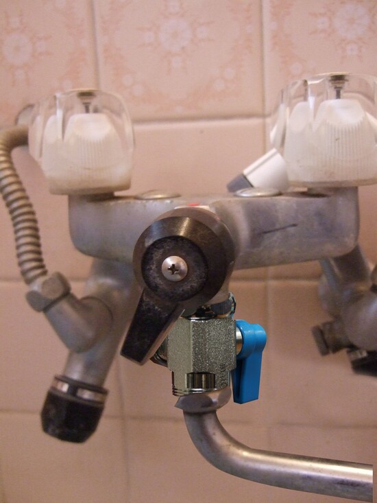 取付はかんたん？ : まほろばエリクサー「これってホントに浄水器？」